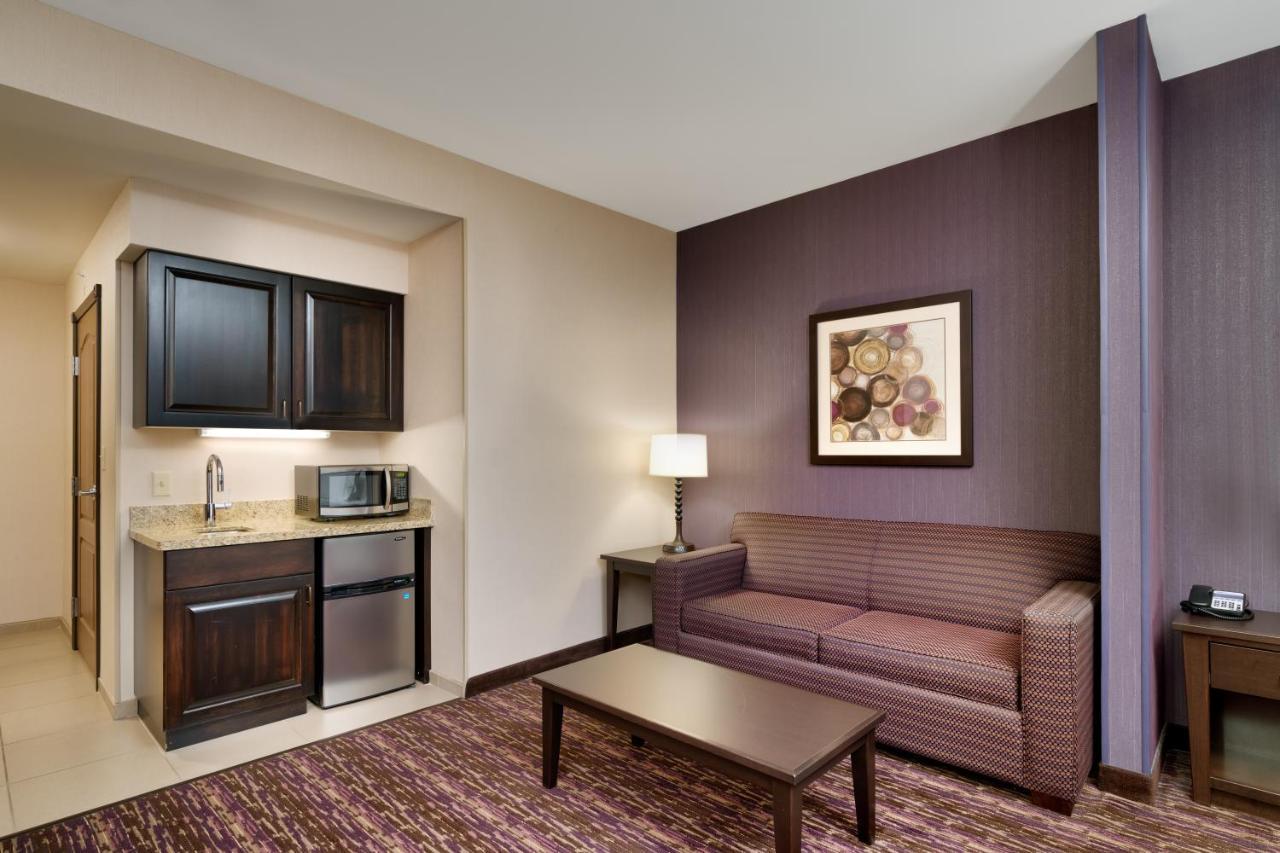 Express & By Ihg