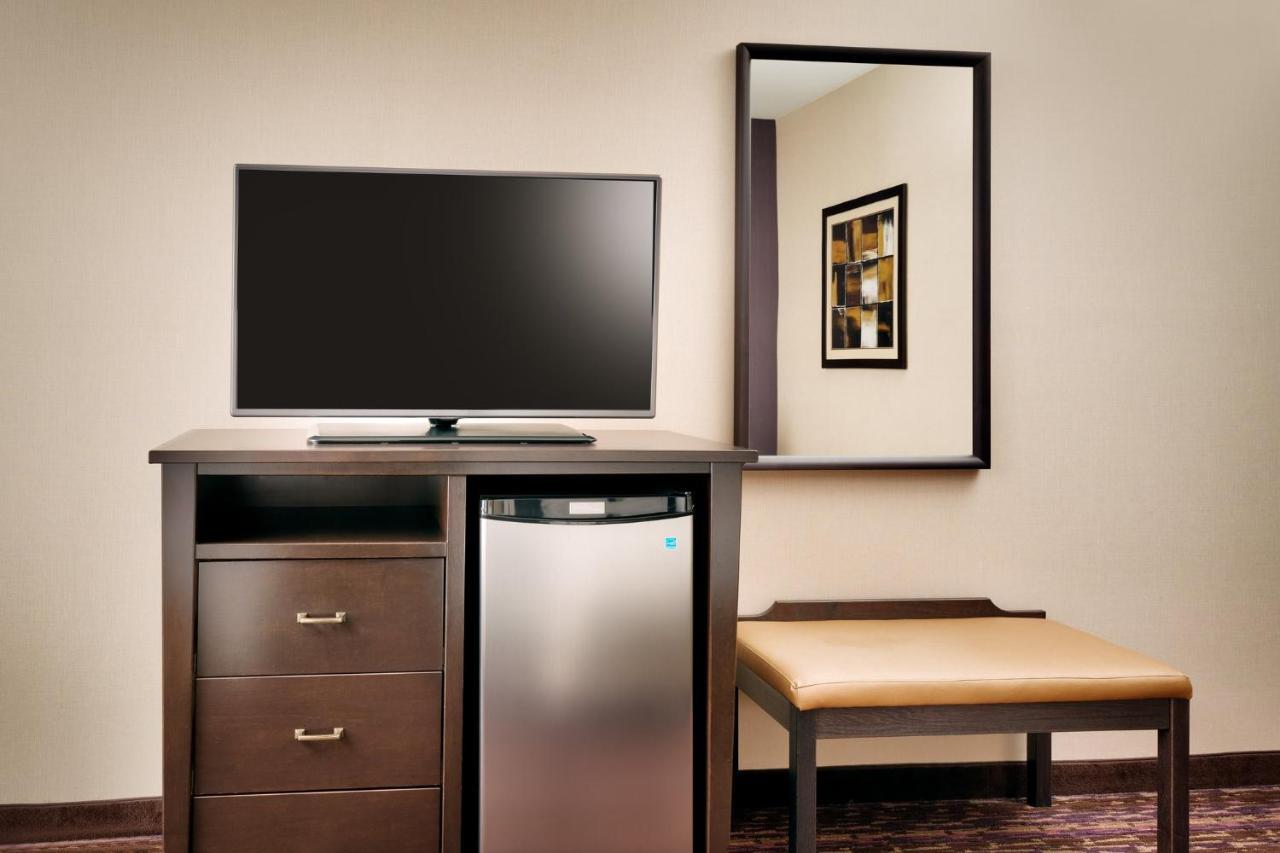 Holiday Express & By Ihg Billings